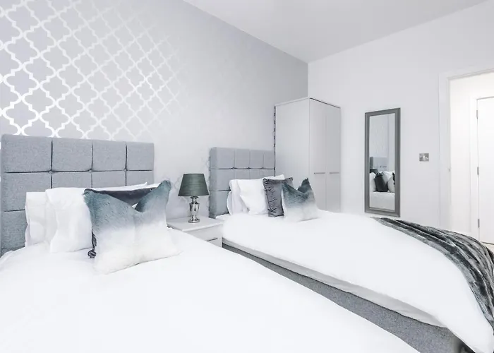 2 Bedroom Apartment Manchester Hosted By Mcr Dens